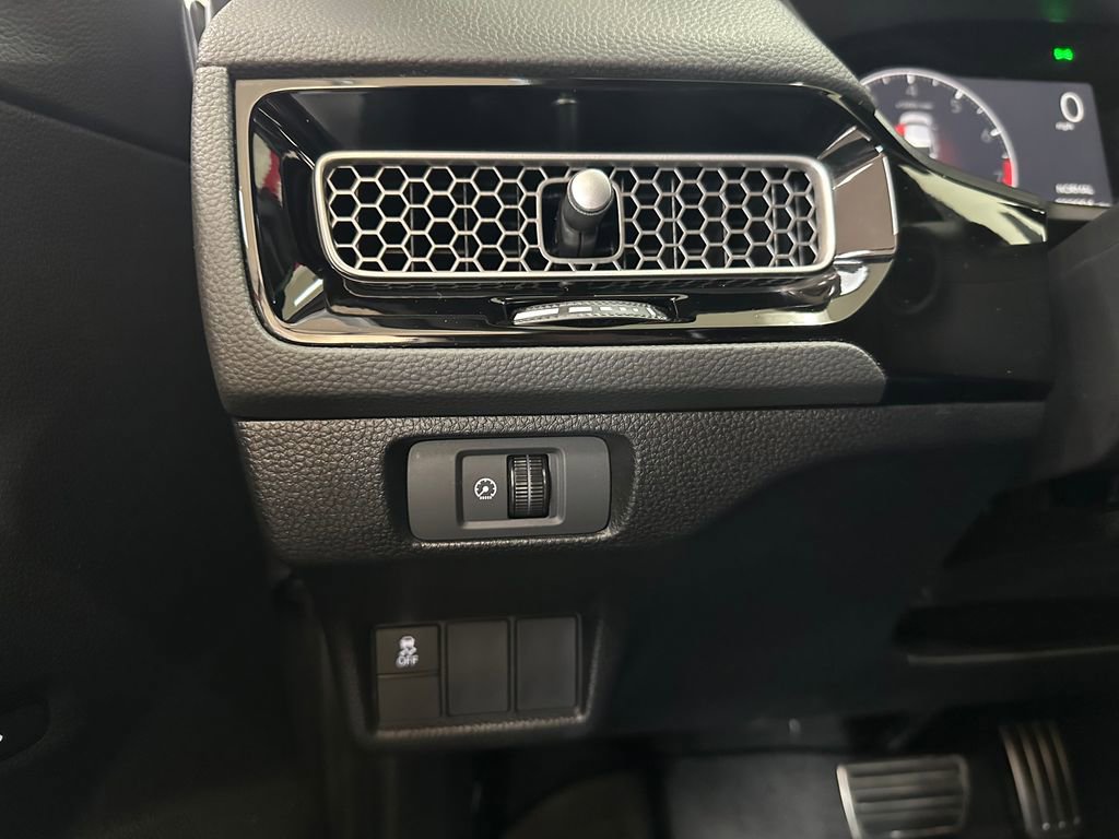 Used 2025 Honda Civic Sport image 19