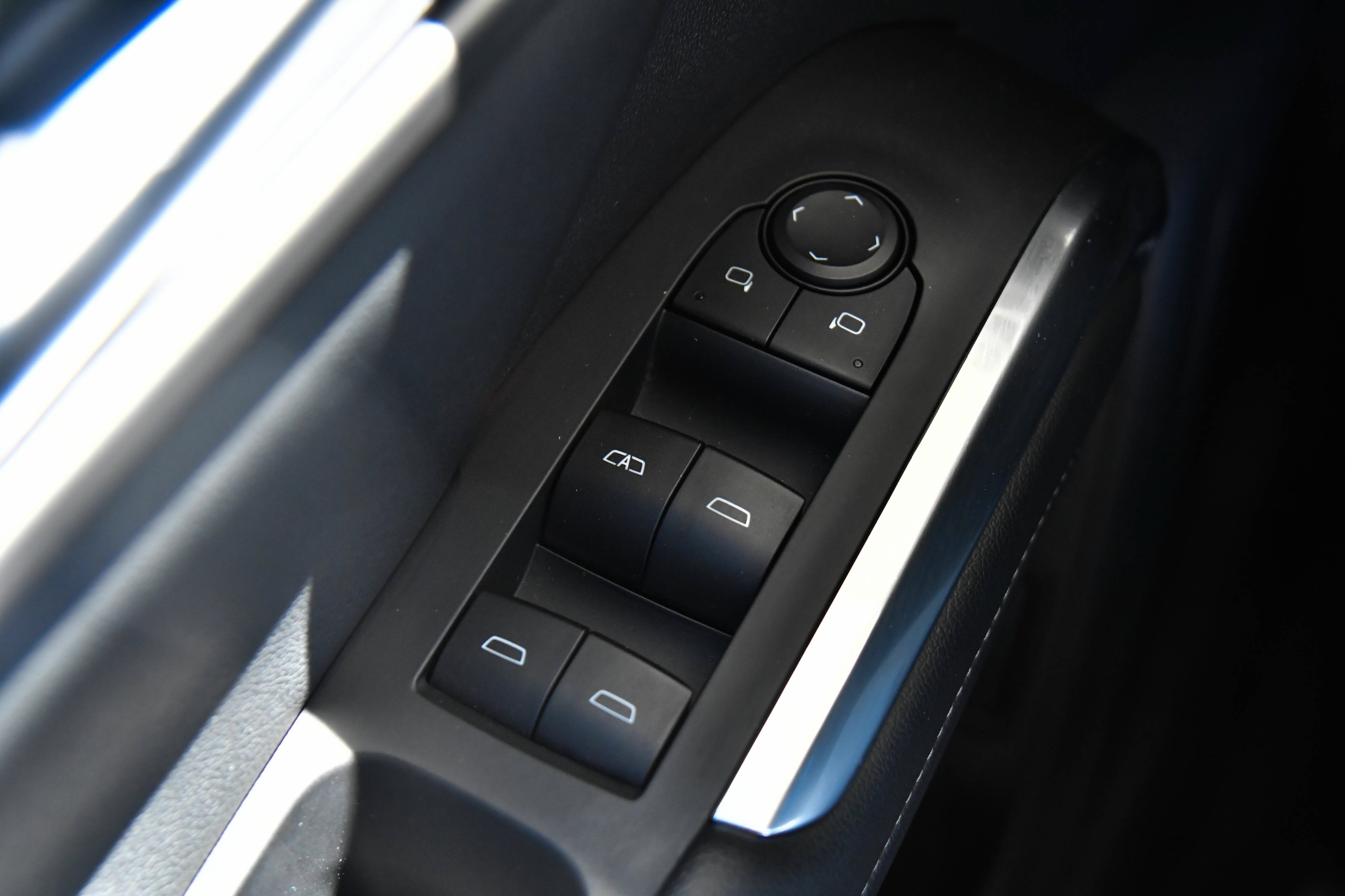 Used 2024 Chevrolet Traverse LT FWD image 42