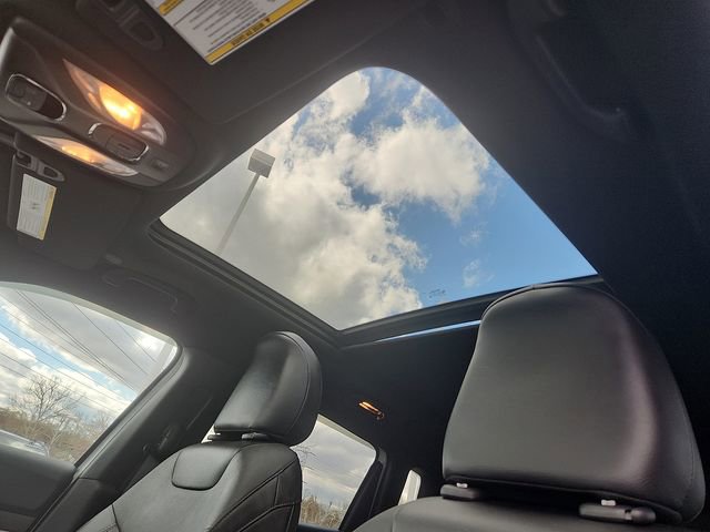 Used 2024 Jeep Compass Limited w/ Elite Group image 14