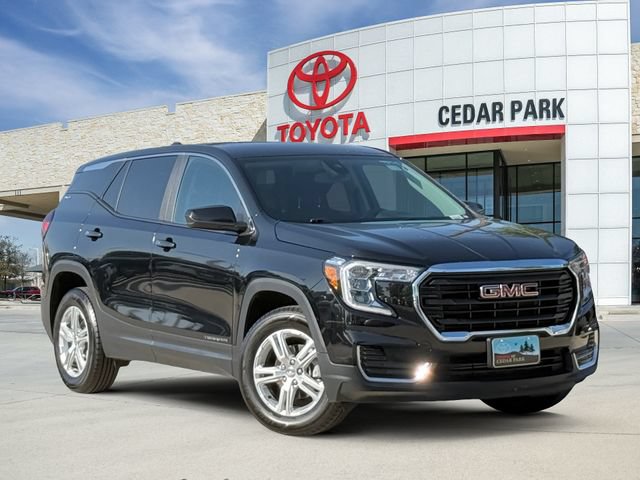 Used 2024 GMC Terrain SLE AWD/4WD image 1