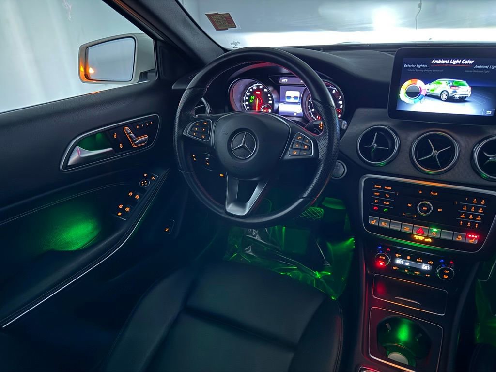 Used 2020 Mercedes-Benz GLA 250 4MATIC image 30