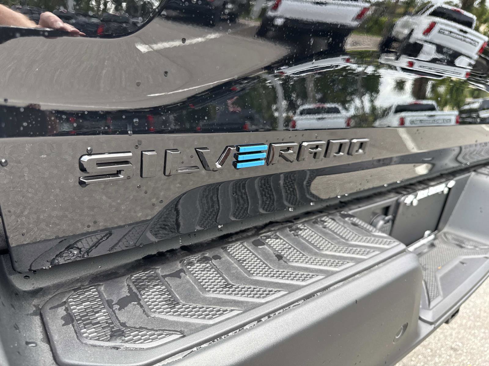 New 2026 Chevrolet Silverado EV Trail Boss image 10