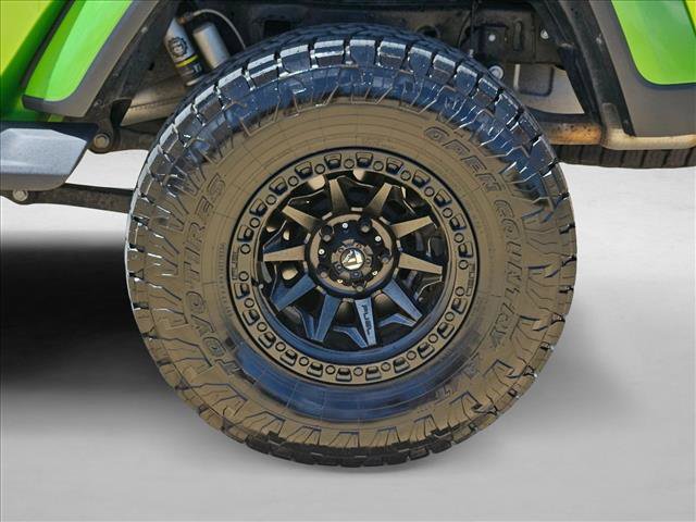 Used 2025 Jeep Gladiator Sport AWD/4WD image 24