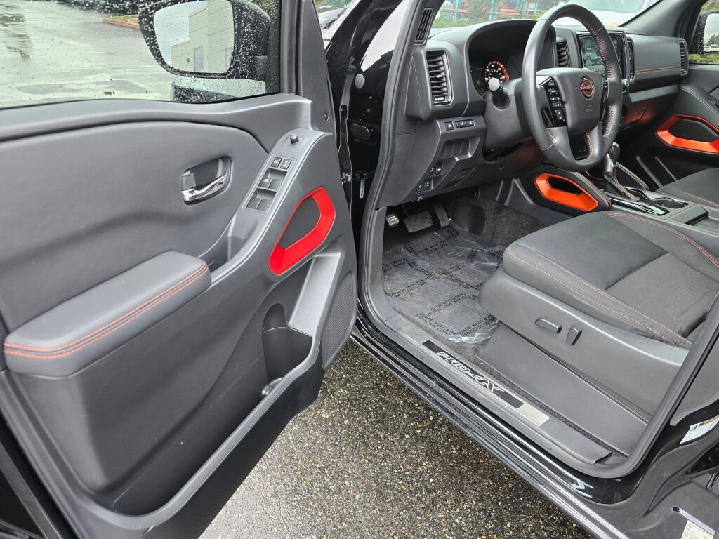 Used 2023 Nissan Frontier PRO-4X w/ Tow Package image 19