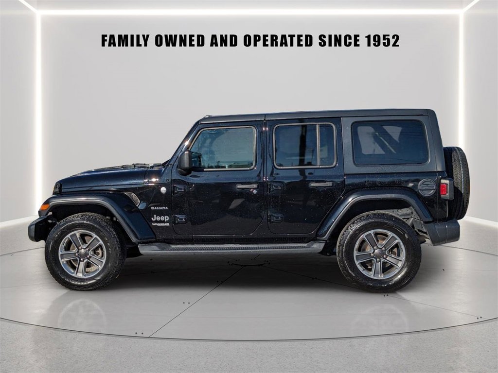 Used 2018 Jeep Wrangler Unlimited Sahara image 3