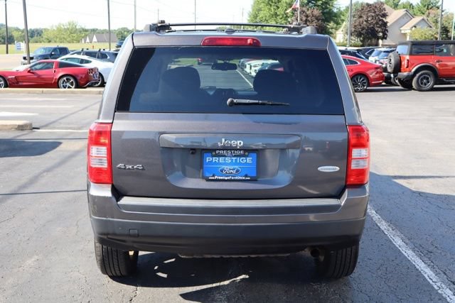 Used 2014 Jeep Patriot Latitude w/ Sun/Sound Group AWD/4WD image 6