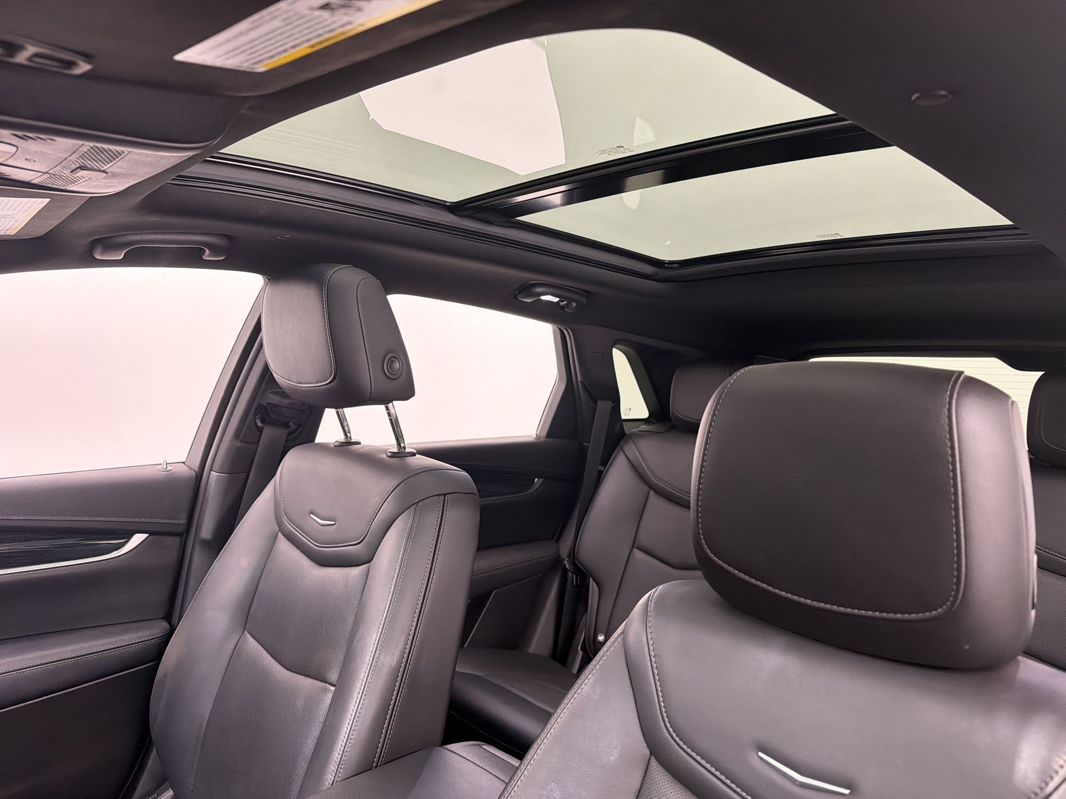 Used 2022 Cadillac XT5 Premium Luxury w/ Technology Package FWD image 26