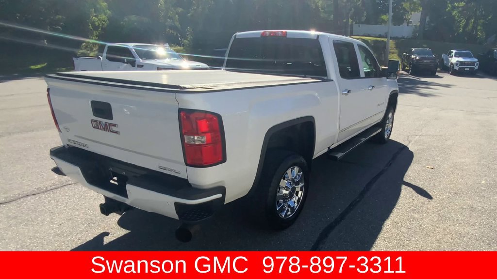 Certified 2019 GMC Sierra 2500 Denali w/ Duramax Plus Package AWD/4WD image 9