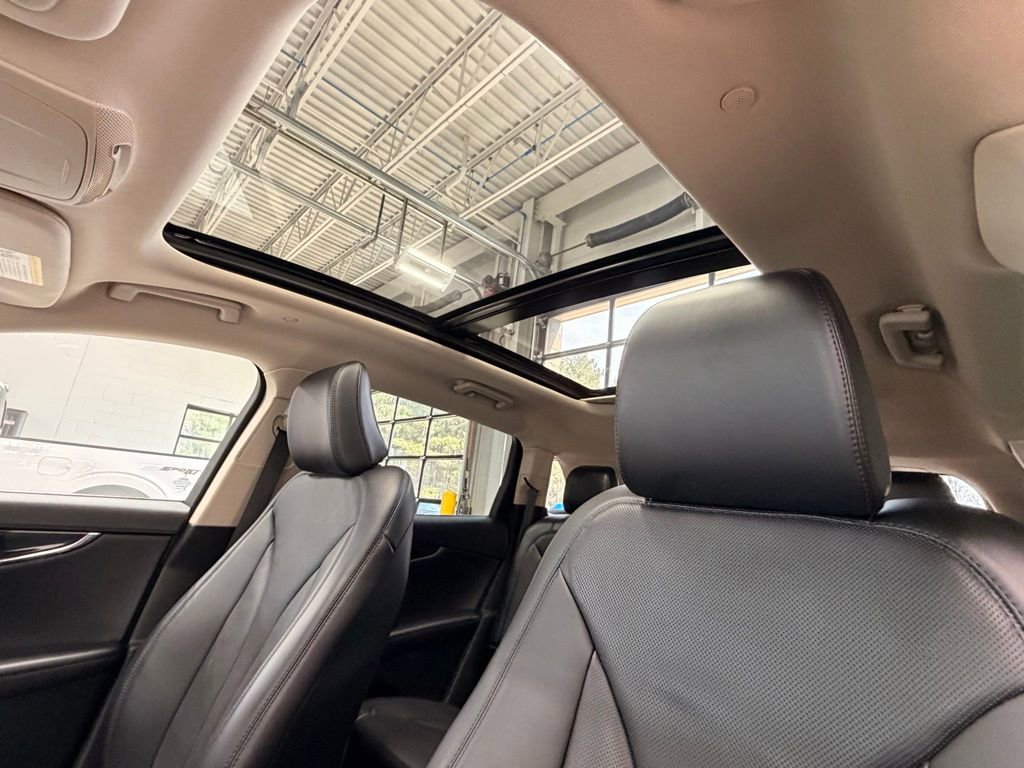 Used 2023 Lincoln Nautilus Reserve AWD/4WD image 25