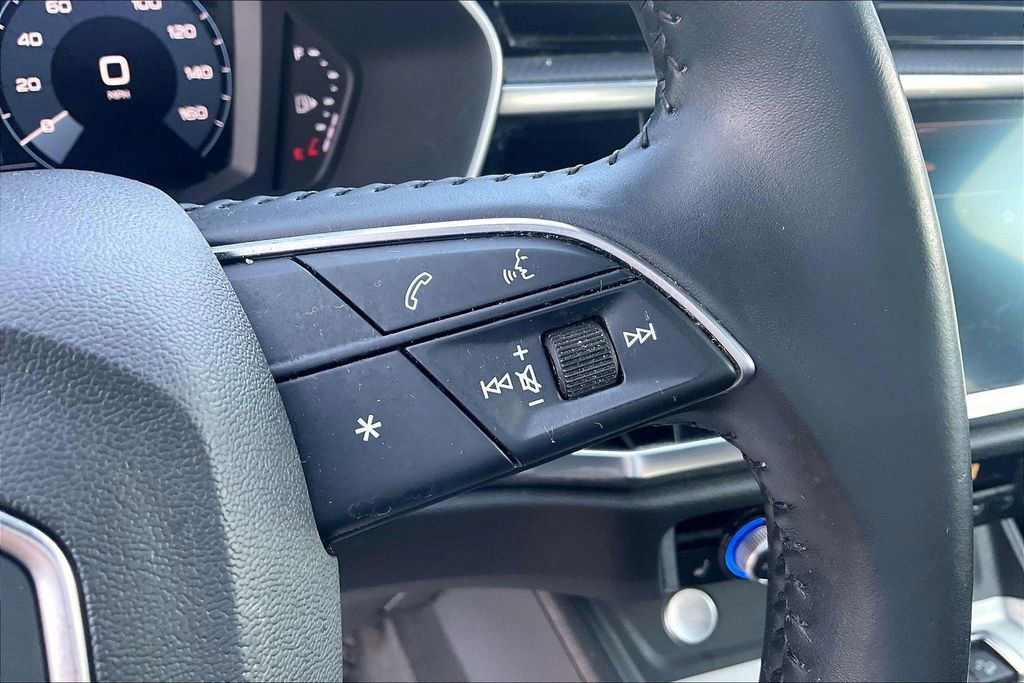 Used 2020 Audi Q3 2.0T Premium w/ Convenience Package image 12