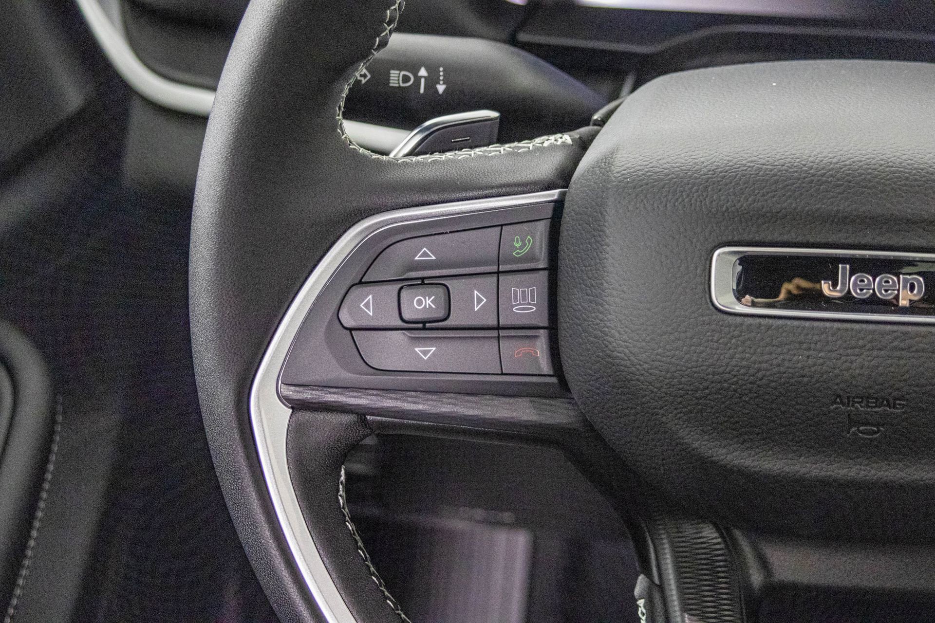 New 2025 Jeep Grand Cherokee L Altitude image 31