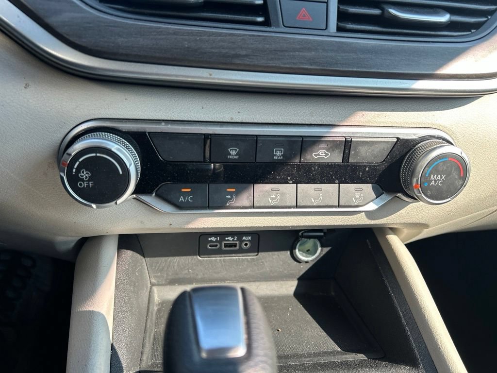 Certified 2025 Nissan Altima 2.5 SV FWD image 12