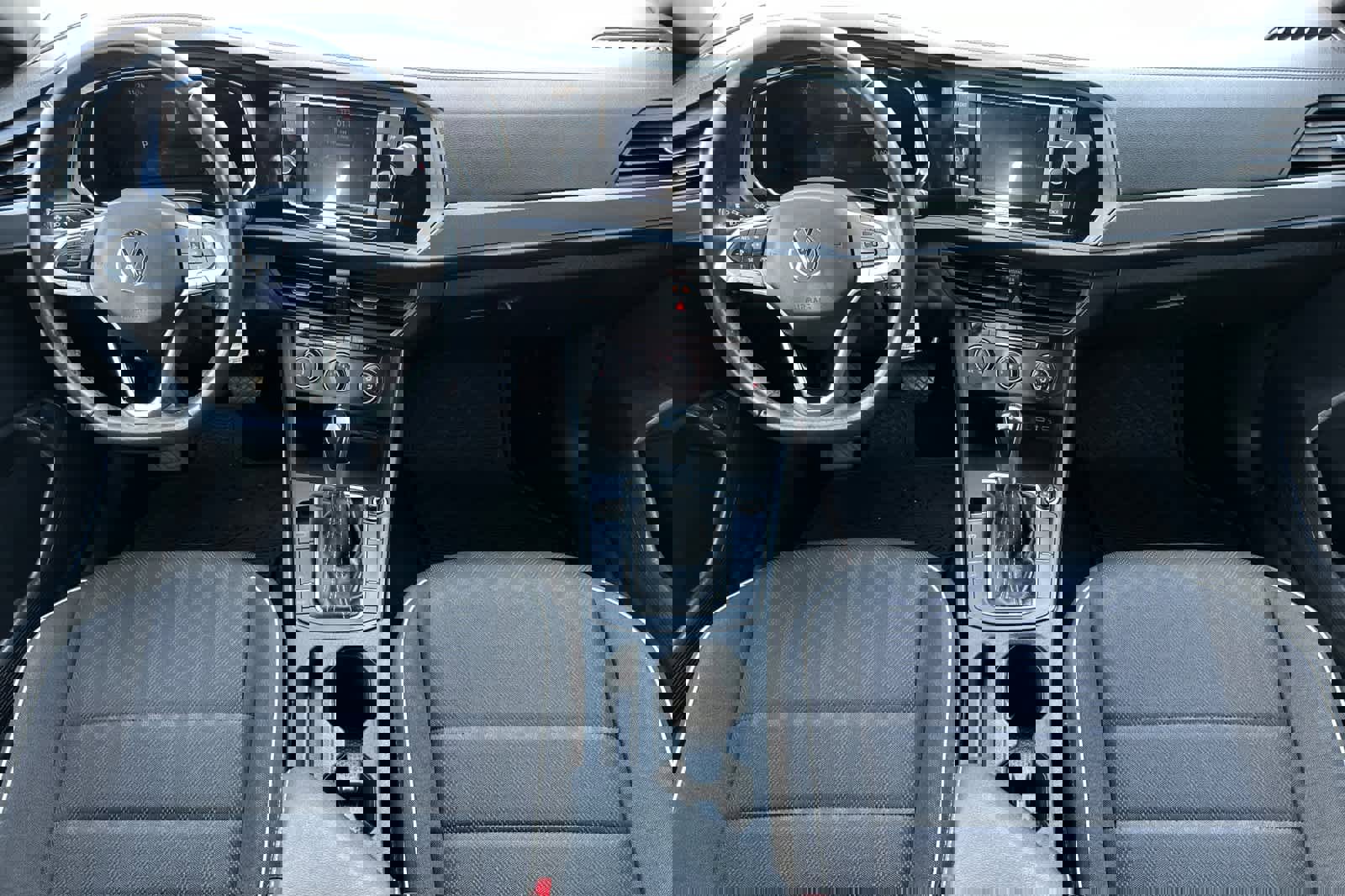 Used 2022 Volkswagen Jetta Sport image 3