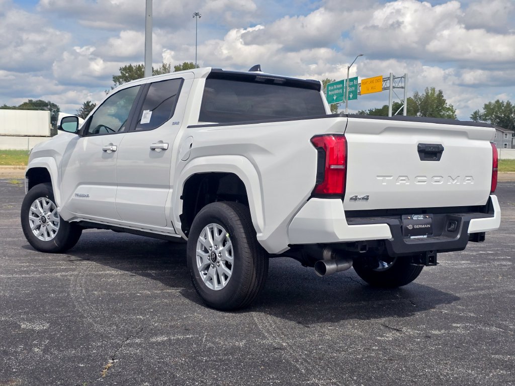 New 2026 Toyota Tacoma SR5 AWD/4WD image 12