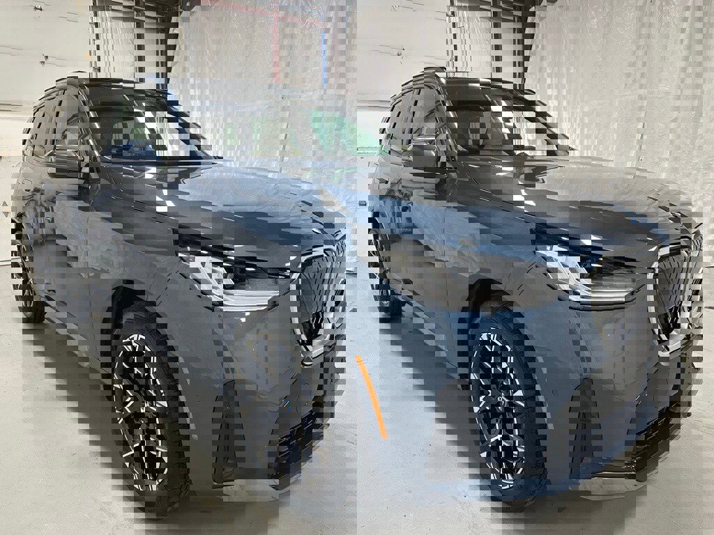 Used 2025 BMW X3 xDrive30i w/ M Sport Package image 1
