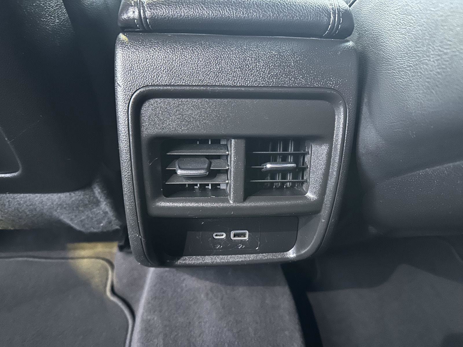 Used 2020 Cadillac XT4 Premium Luxury image 19