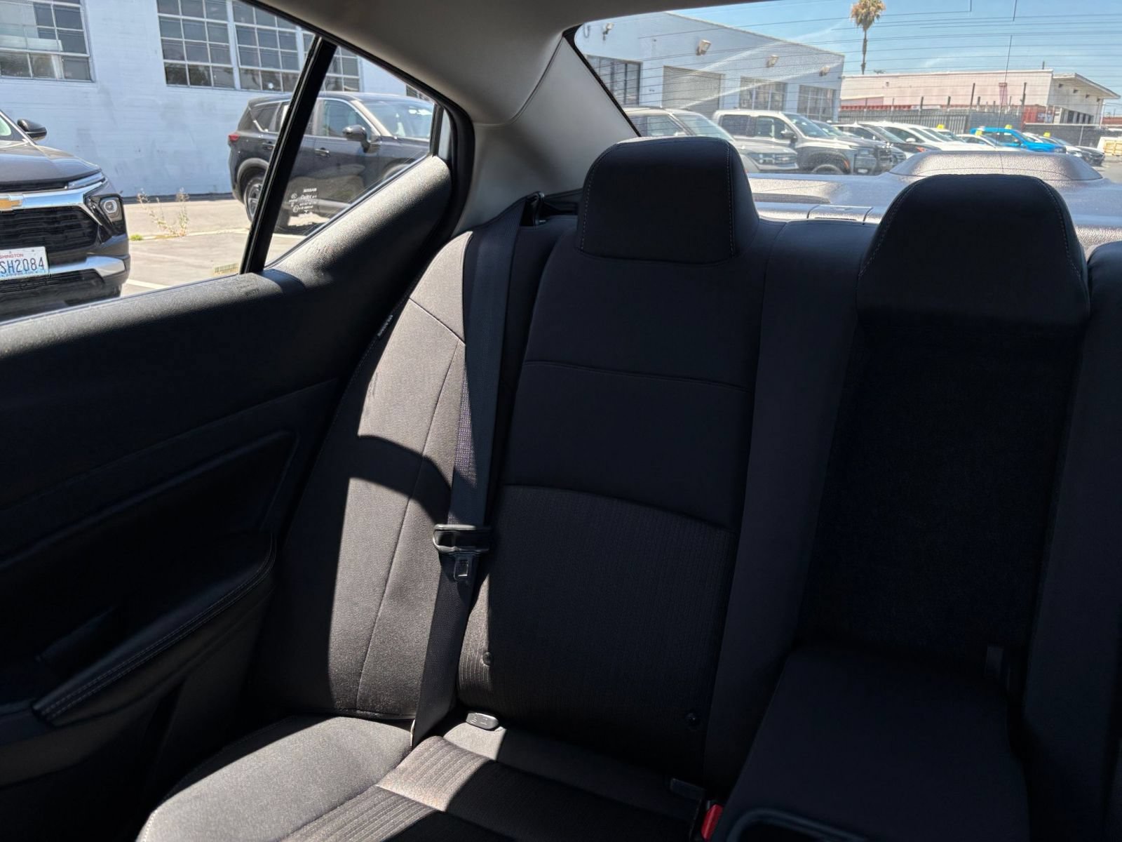 Used 2025 Nissan Altima 2.5 SV FWD image 40