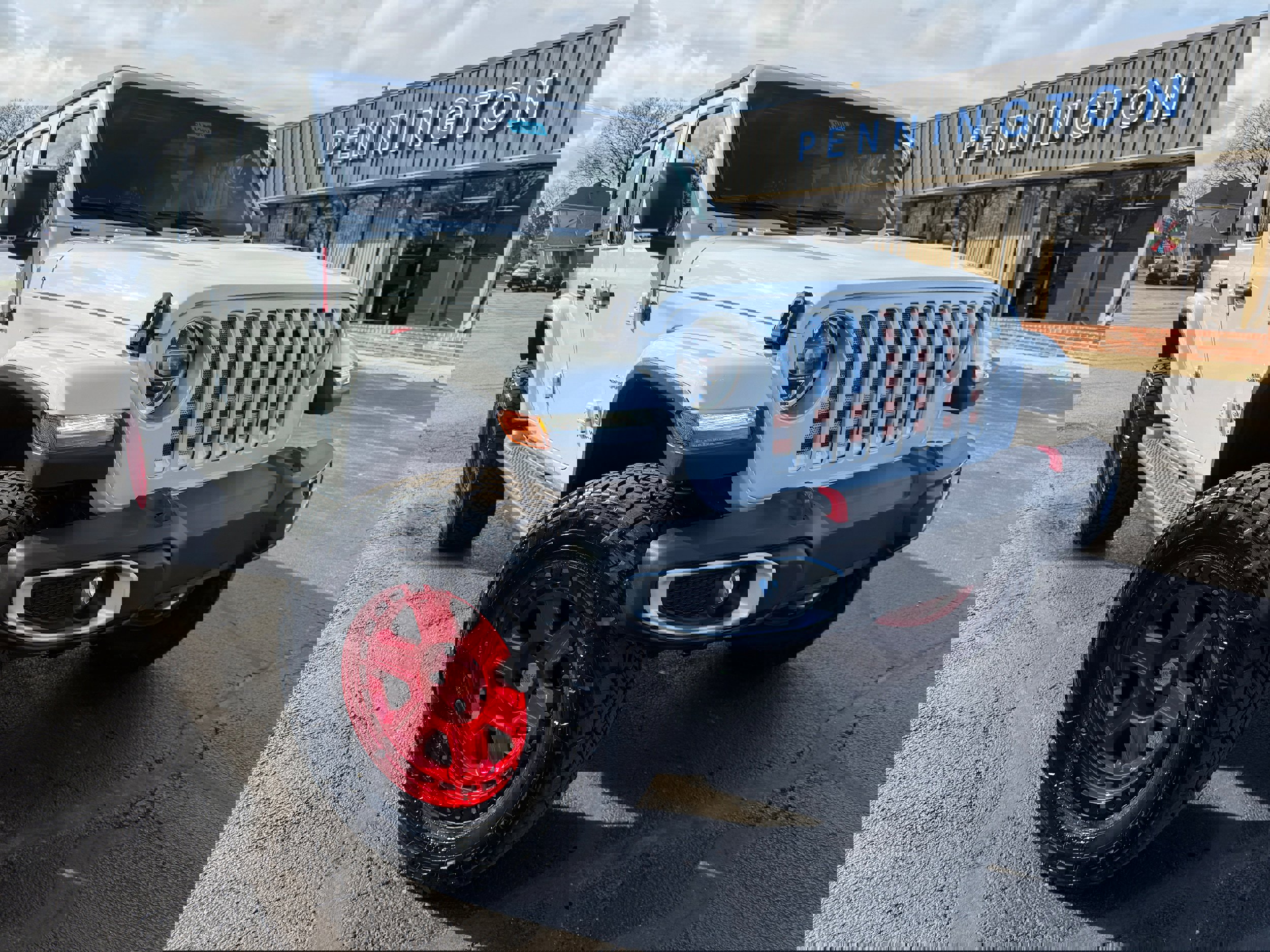 Used 2020 Jeep Wrangler Unlimited Sahara image 1