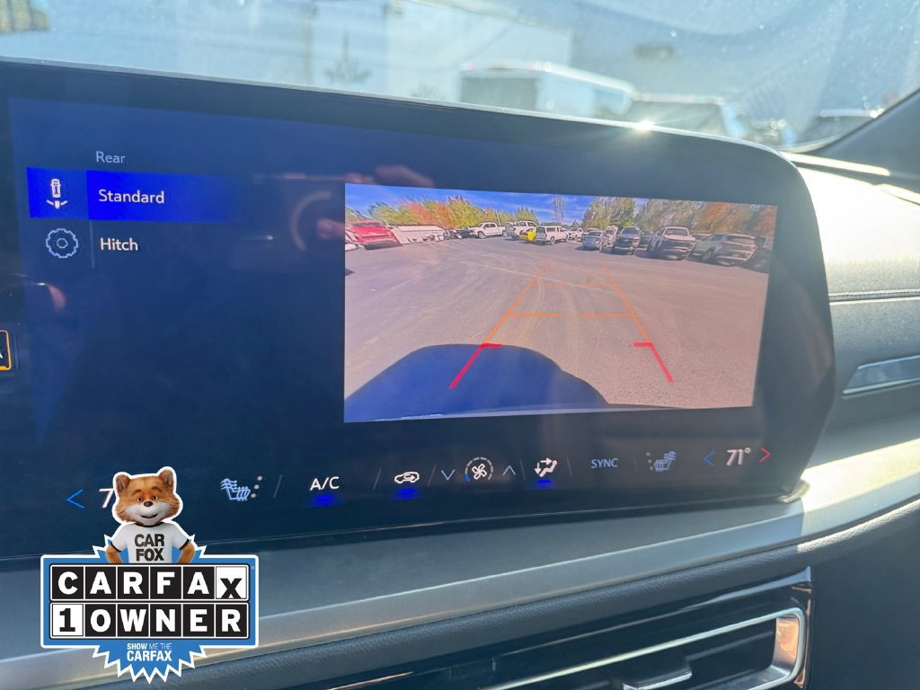 Used 2025 Chevrolet Traverse LT AWD/4WD image 23