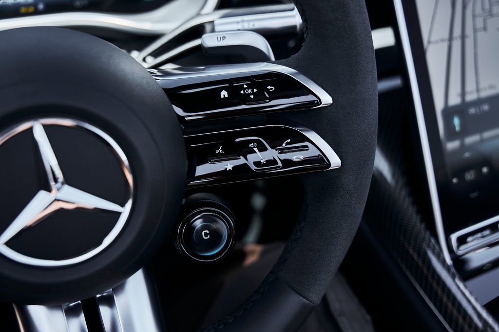 Used 2022 Mercedes-Benz SL 63 AMG 4MATIC w/ AMG Aerodynamic Package image 53