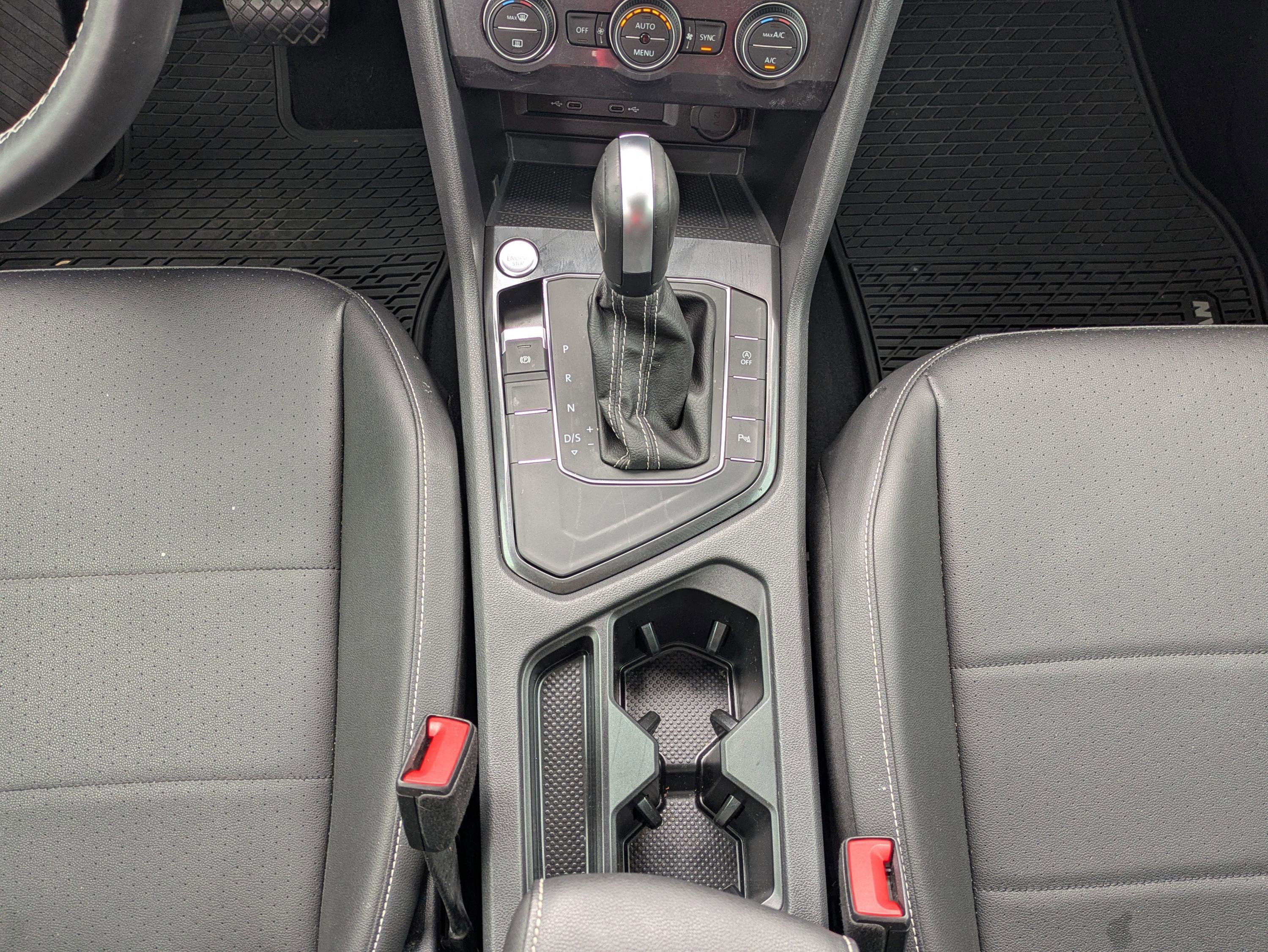 Used 2021 Volkswagen Tiguan SEL image 26