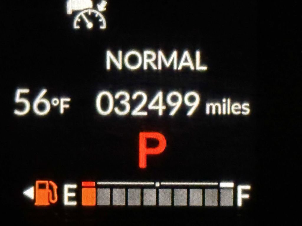 Used 2023 Honda HR-V LX image 29