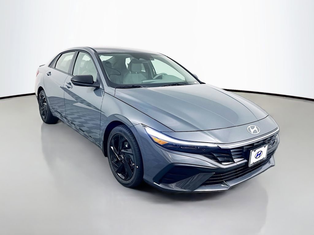 New 2026 Hyundai Elantra Sport image 3