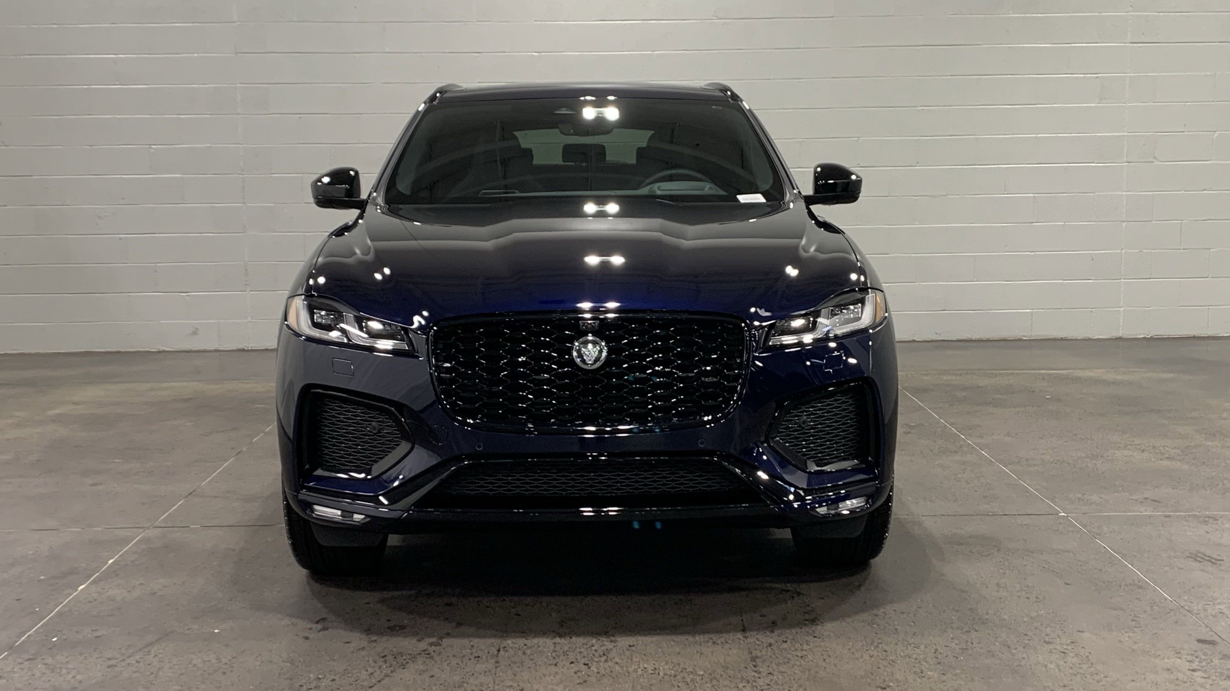 New 2026 Jaguar F-PACE R-Dynamic S image 9