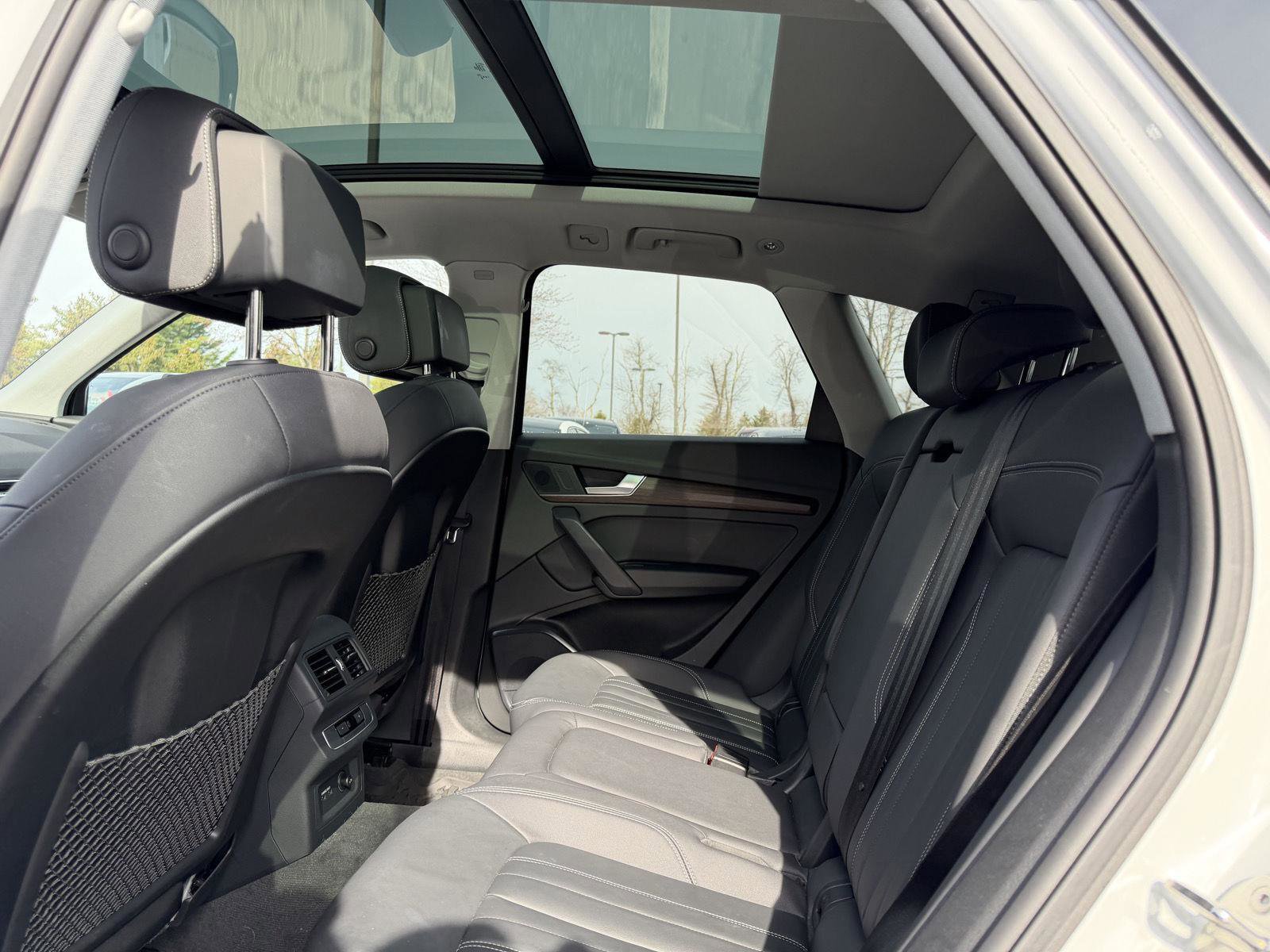 Used 2023 Audi Q5 2.0T Premium w/ Convenience Package AWD/4WD image 23