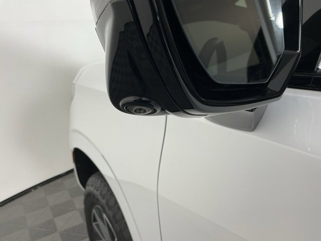 Used 2021 Chevrolet Tahoe Z71 image 9