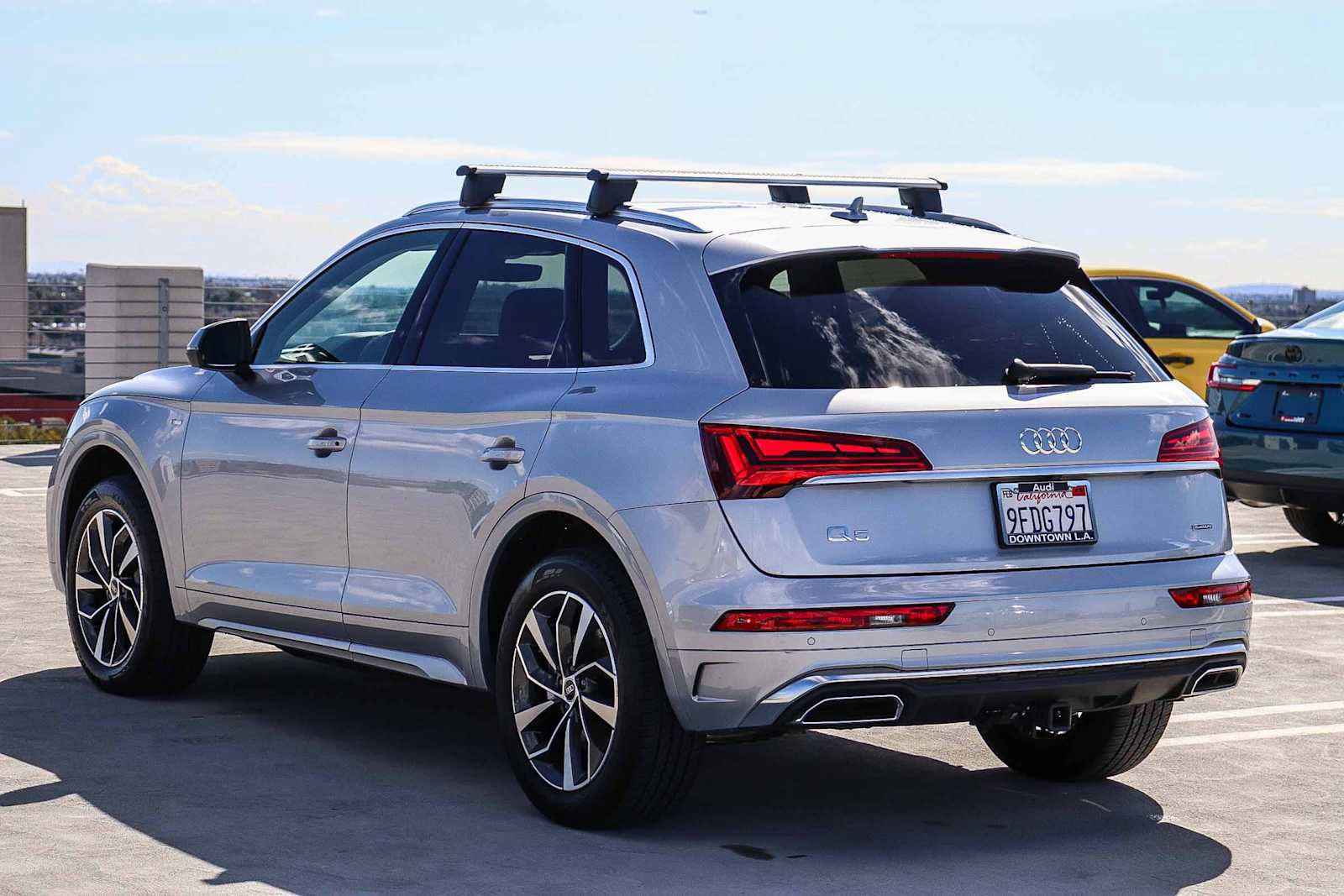 Used 2023 Audi Q5 2.0T Premium w/ Convenience Package image 6