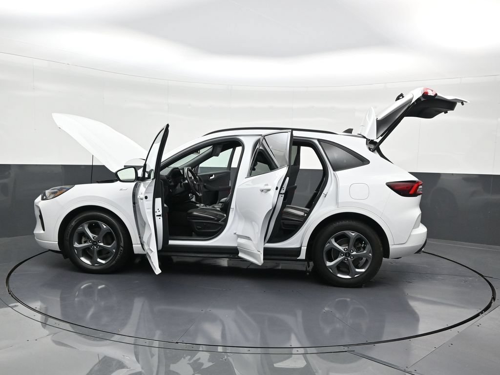 Used 2023 Ford Escape ST-Line w/ Tech Pack #1 FWD image 33