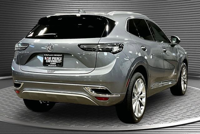 Used 2022 Buick Envision Avenir w/ Technology Package II FWD image 5