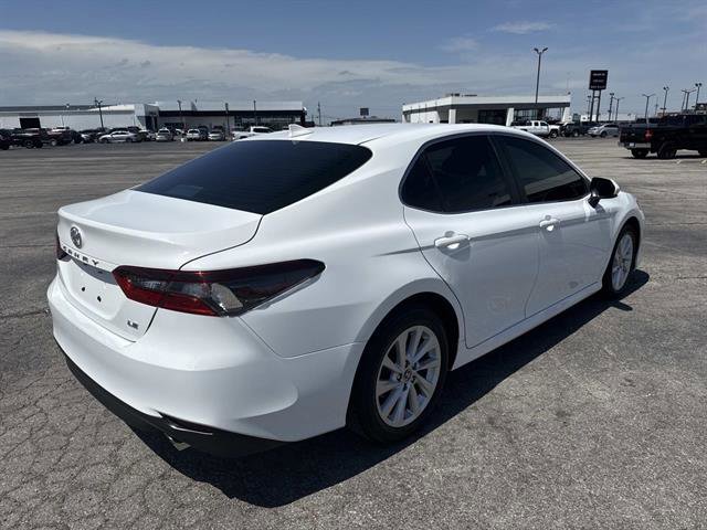 Used 2024 Toyota Camry LE FWD image 4