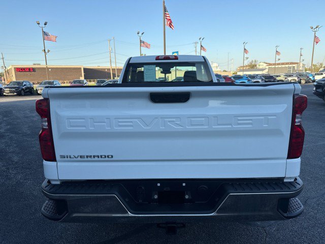 Used 2025 Chevrolet Silverado 1500 W/T RWD image 4