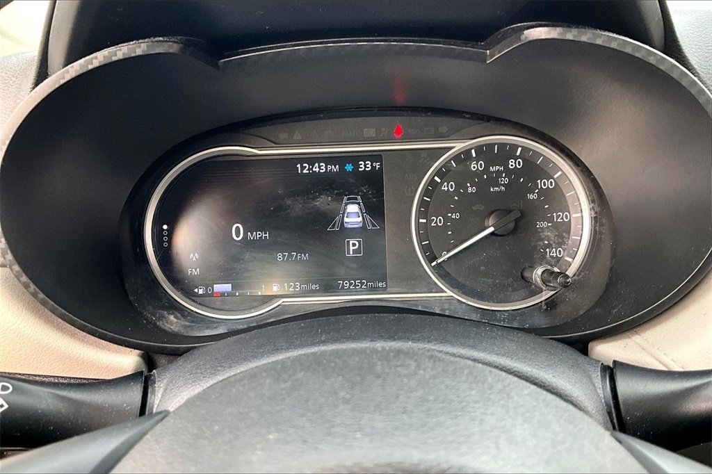 Used 2021 Nissan Versa SV image 18