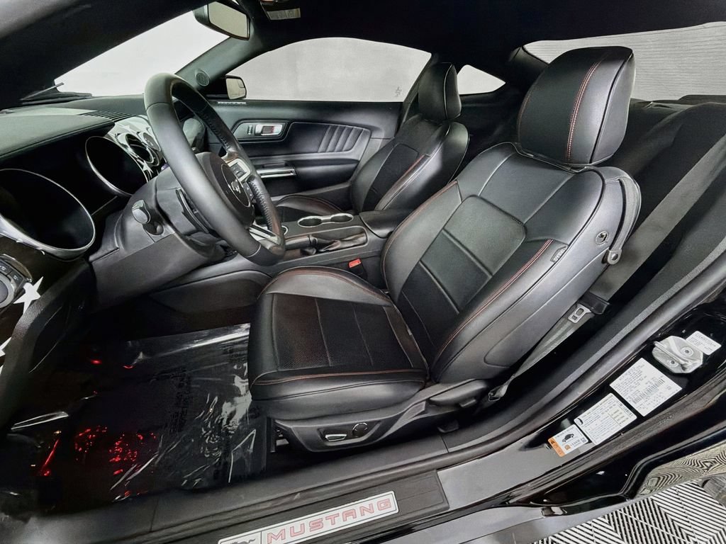 Used 2019 Ford Mustang GT w/ Equipment Group 301A RWD image 18