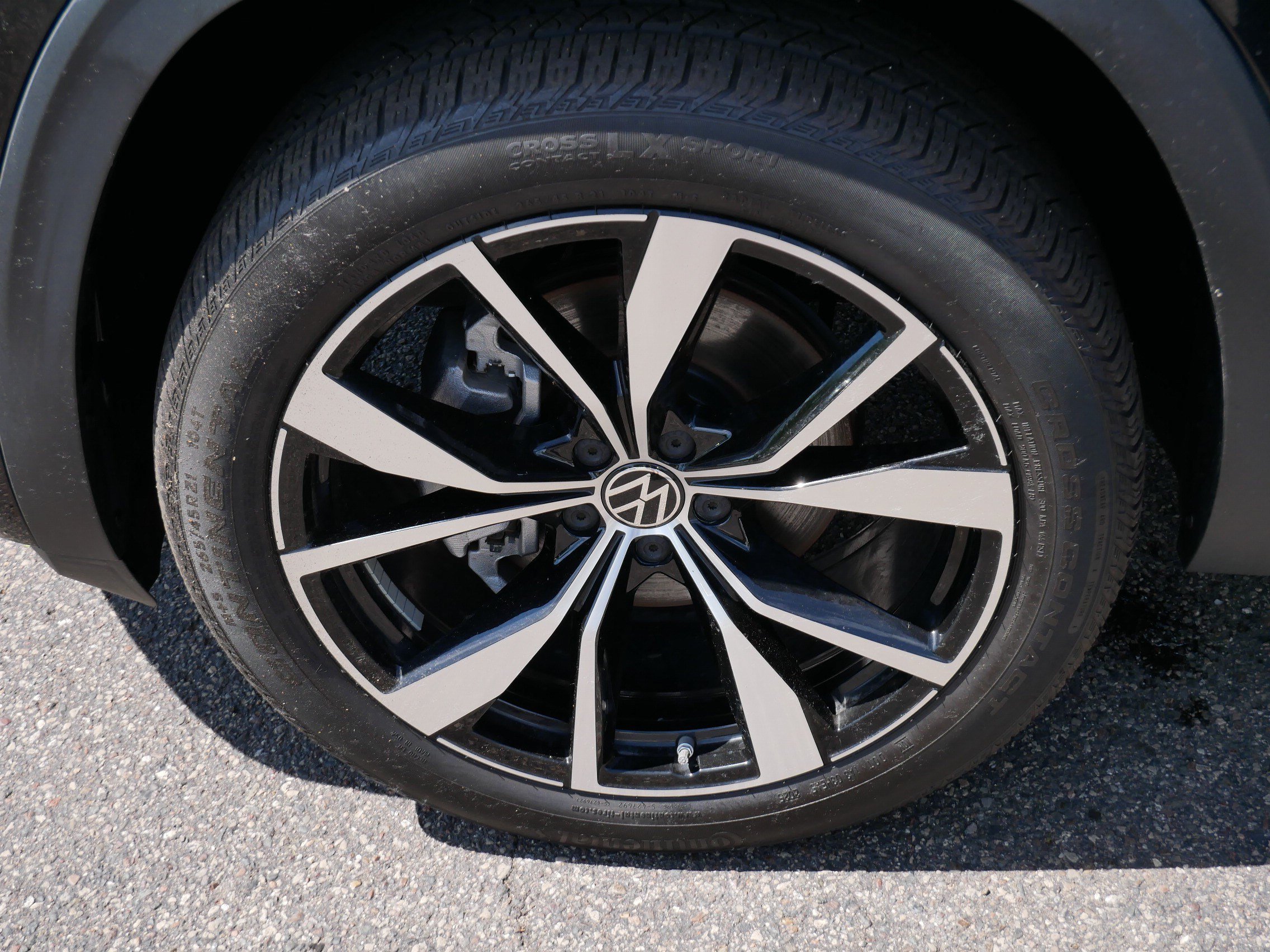 Certified 2025 Volkswagen Atlas SEL Premium R-Line AWD/4WD image 15