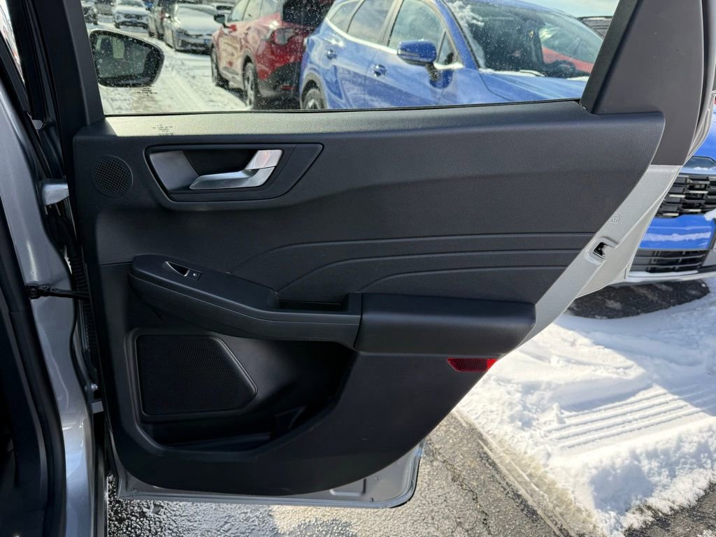 Used 2022 Ford Escape SEL w/ Technology Package image 19