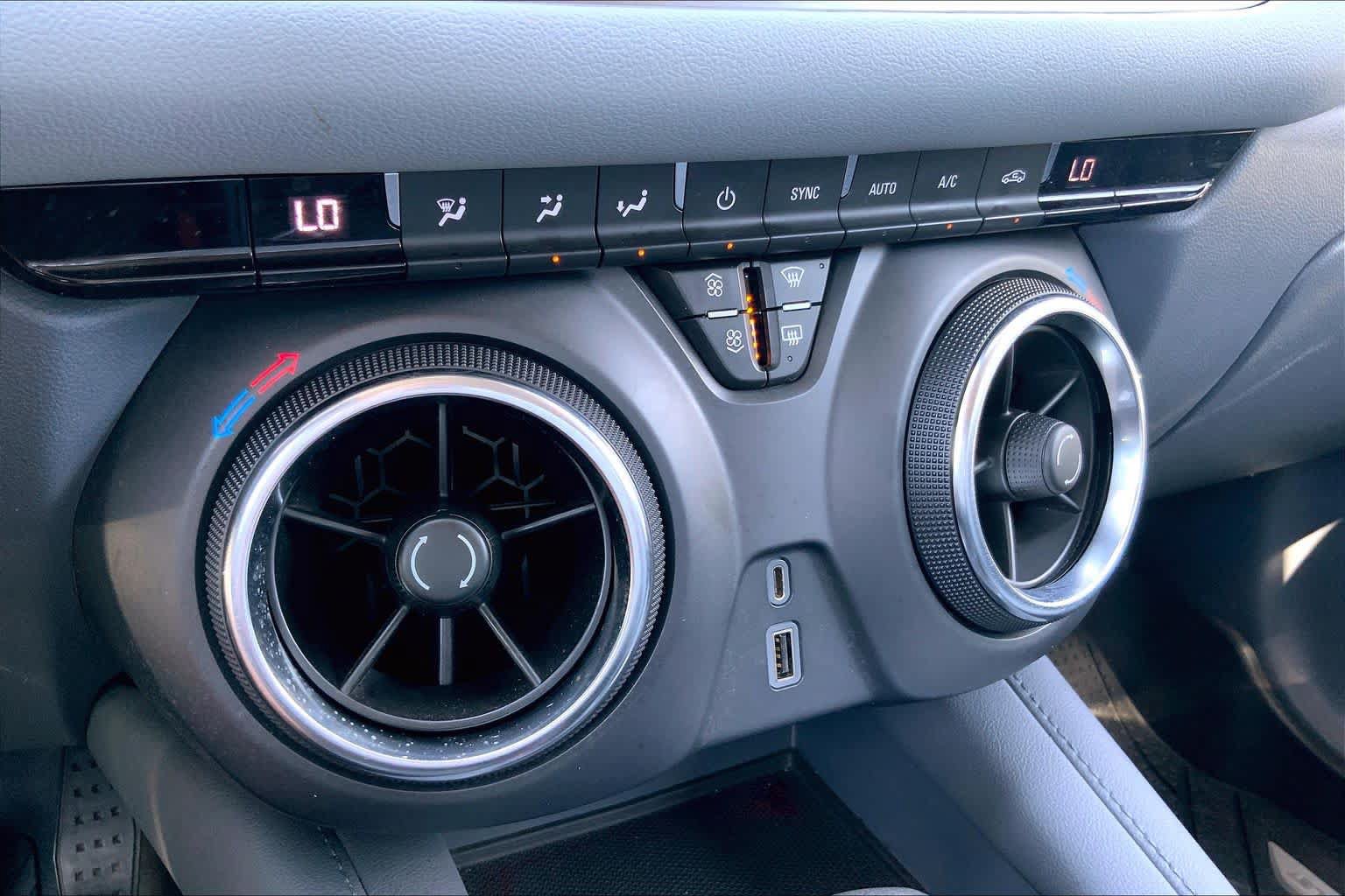 Used 2022 Chevrolet Blazer LT w/ LPO, Floor Liner Package FWD image 33