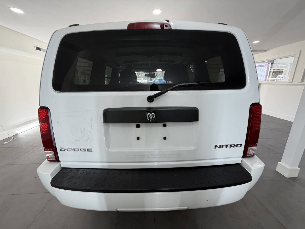Used 2011 Dodge Nitro SE RWD image 5