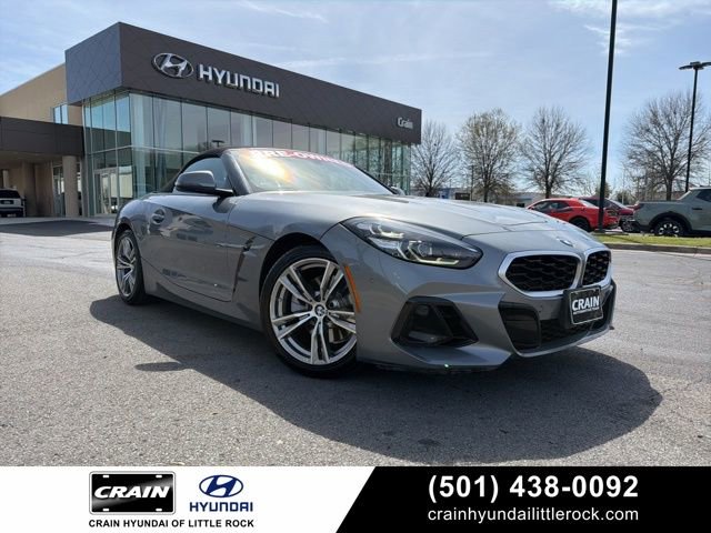 Used 2025 BMW Z4 sDrive30i image 1
