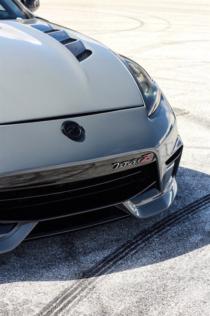 Used 2009 Nissan 370Z Touring w/ Sport Pkg image 5