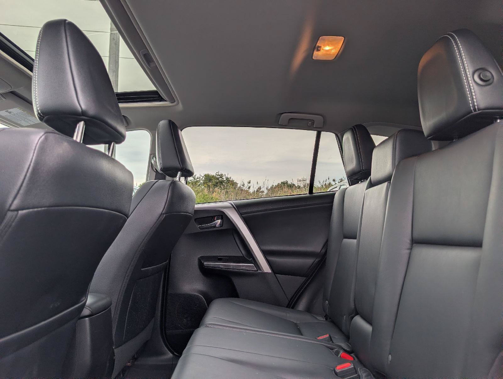 Used 2017 Toyota RAV4 Platinum AWD/4WD image 11