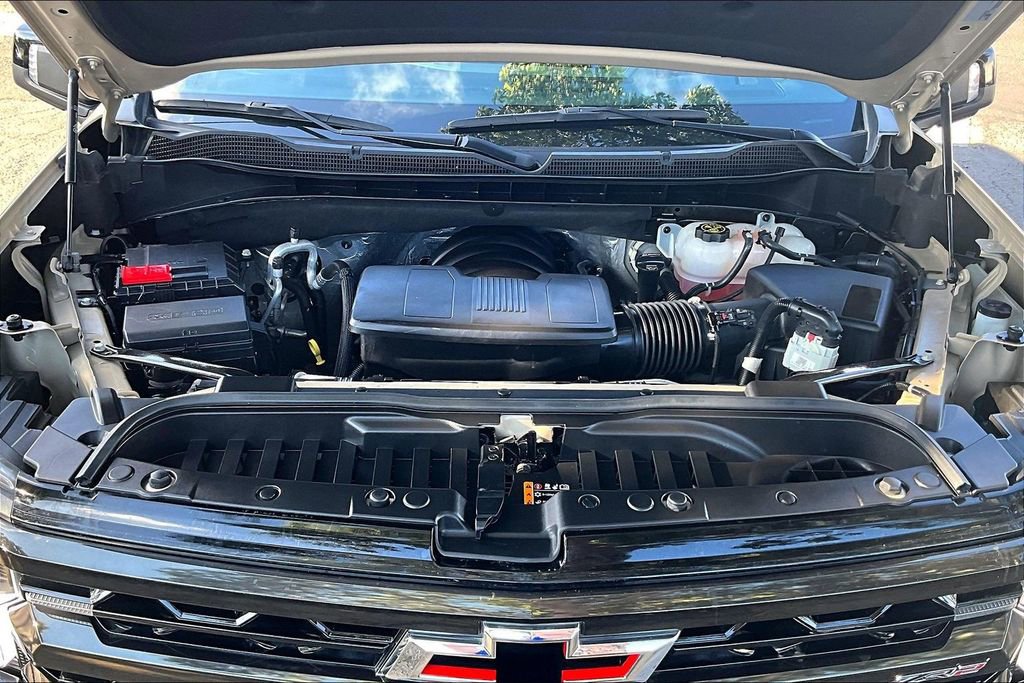 Used 2022 Chevrolet Silverado 1500 ZR2 w/ Technology Package image 31