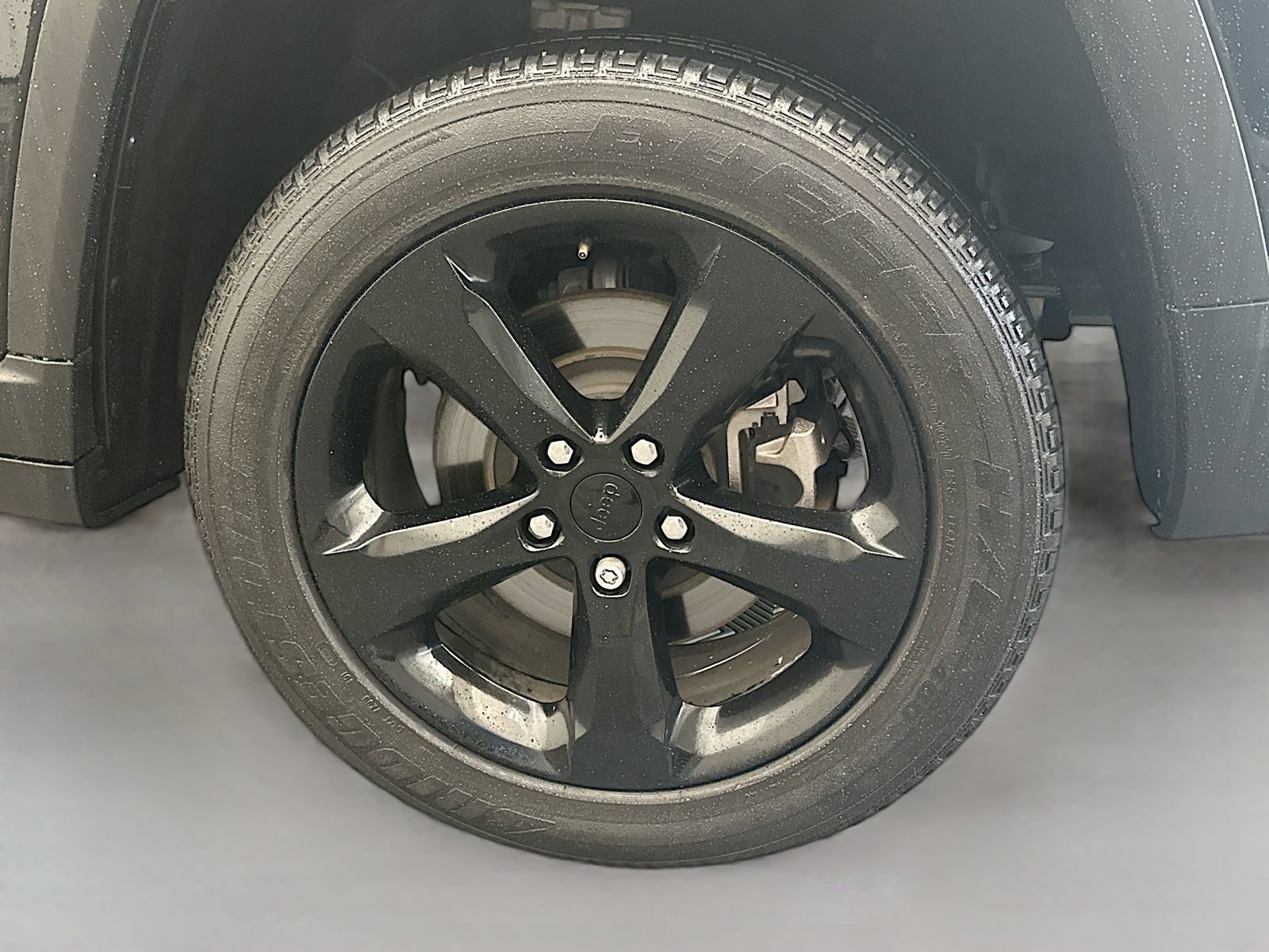 Used 2023 Jeep Grand Cherokee L Laredo AWD/4WD image 30