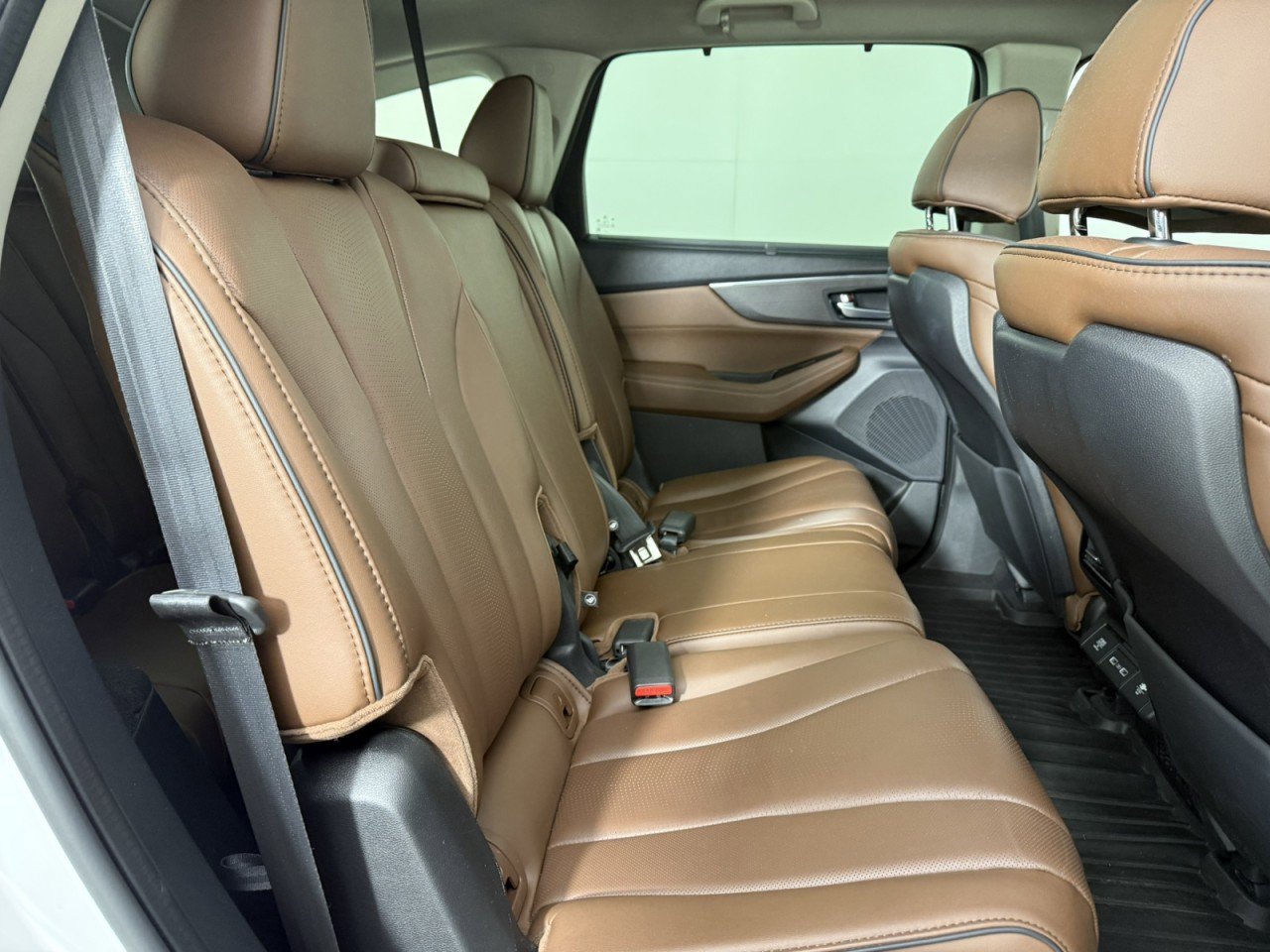 Used 2024 Acura MDX SH-AWD w/ Advance Package image 14