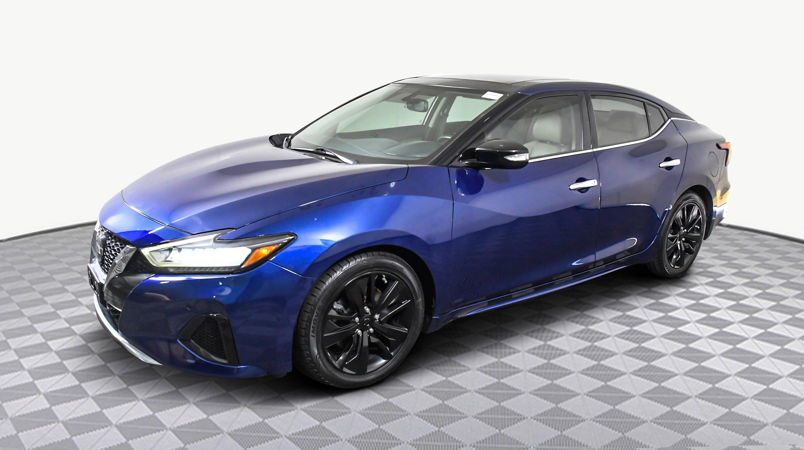 Used 2019 Nissan Maxima 3.5 SL w/ Floor Mat Group image 4