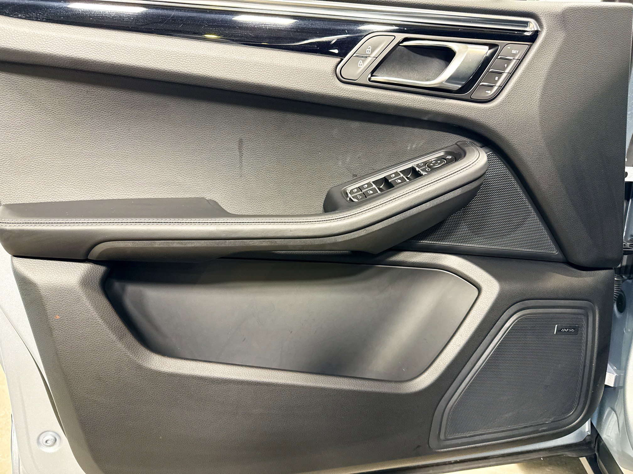 Certified 2026 Porsche Macan AWD/4WD image 22