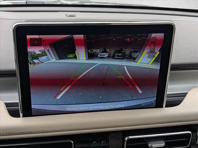 Used 2023 Lincoln Aviator AWD w/ Class IV Trailer Tow Package image 14